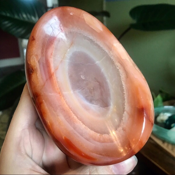 Carnelian agate polished crystal jewelry bowl - Picture 2 of 4